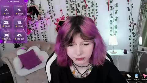 Ashley online show from April 17, 9:07 pm