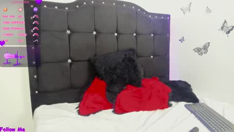 Snapshot of ashley_xoxo7 chatting on November 24, 9:14 pm Ashley online show from November 24, 9:14 pm