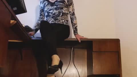 Snapshot of ashleyaki2000 chatting on January 16, 10:12 pm Ashley Ann online show from January 16, 10:12 pm