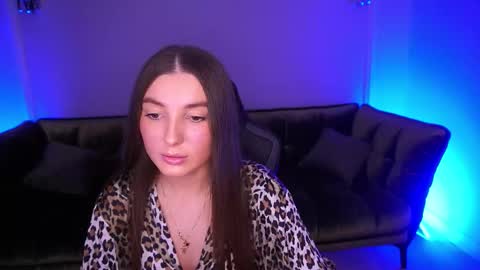 Snapshot of ashleybaee chatting on November 6, 1:45 pm ashleybaee online show from November 6, 1:45 pm