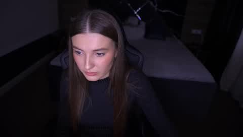 Snapshot of ashleybaee chatting on November 10, 1:43 pm ashleybaee online show from November 10, 1:43 pm