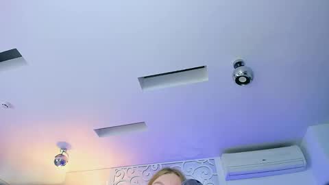 AshleyJonse online show from October 9, 5:38 am