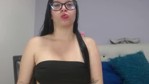 Ashley online show from November 15, 9:11 pm