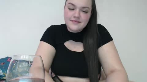 Snapshot of ashleyrosee_ chatting on January 11, 11:35 pm Anite online show from January 11, 11:35 pm
