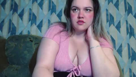 Snapshot of ashleyrosee_ chatting on October 2, 9:00 pm Anite online show from October 2, 9:00 pm