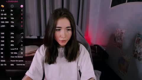 Snapshot of ashleytoxic chatting on November 9, 1:09 pm Ashley online show from November 9, 1:09 pm