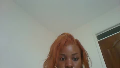 ashleywairimu00 online show from January 8, 12:07 pm