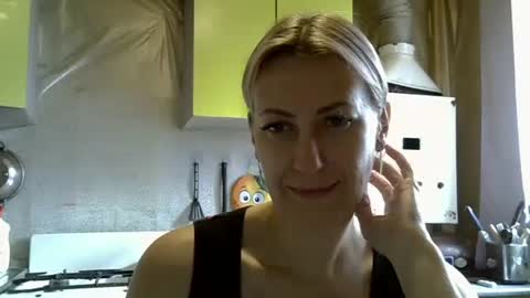 AshleyXHoney online show from September 18, 6:59 am