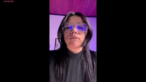 Snapshot of ashleyy18__ chatting on May 19, 6:47 pm Ashleyy18 online show from May 19, 6:47 pm