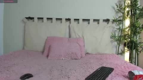 Snapshot of ashly_jones_ chatting on September 11, 4:23 am ashly_jones_ online show from September 11, 4:23 am