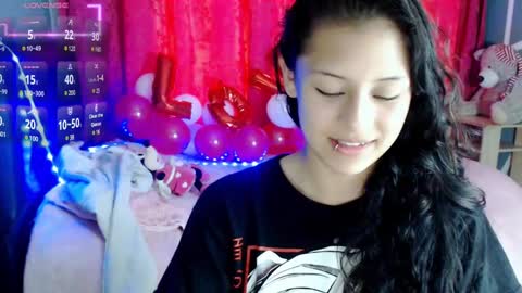 Snapshot of ashly_little2 chatting on February 17, 7:31 pm Ashly online show from February 17, 7:31 pm