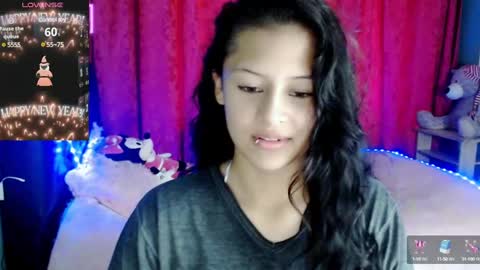 Snapshot of ashly_little2 chatting on February 24, 7:19 pm Ashly online show from February 24, 7:19 pm