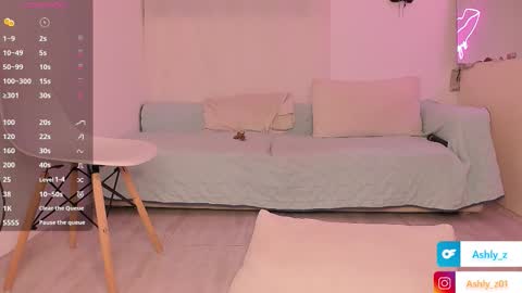 Snapshot of ashly_z chatting on December 5, 1:03 am Ashly online show from December 5, 1:03 am