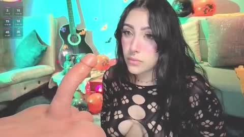 Ash  online show from October 8, 8:06 pm