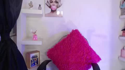 Snapshot of ashlyvesneva chatting on January 25, 12:59 am Ashly online show from January 25, 12:59 am