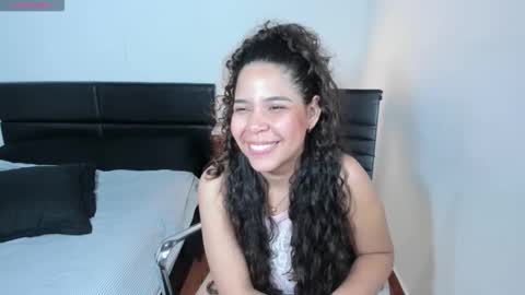 ashlyviper77 online show from January 10, 5:20 am