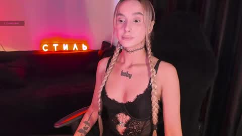 Mila online show from April 12, 8:08 am