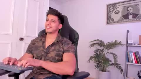 my name real is camilo online show from October 22, 4:57 am