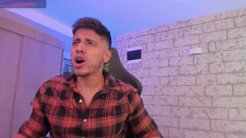 my name real is camilo online show from March 29, 4:45 am