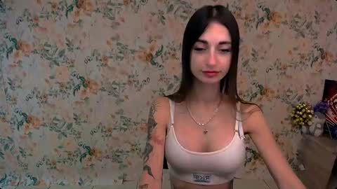 Snapshot of asia_n_ chatting on December 2, 7:03 am asia_n_ online show from December 2, 7:03 am