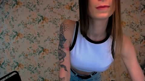 Snapshot of asia_n_ chatting on March 5, 10:33 am asia_n_ online show from March 5, 10:33 am