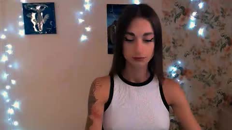 Snapshot of asia_n_ chatting on September 15, 6:02 am asia_n_ online show from September 15, 6:02 am