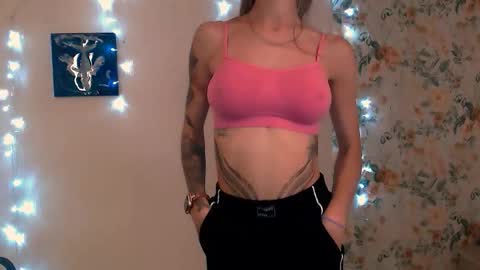 Snapshot of asia_n_ chatting on September 23, 6:05 am asia_n_ online show from September 23, 6:05 am