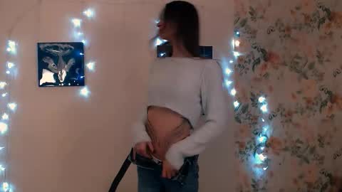 Snapshot of asia_n_ chatting on December 2, 11:37 am asia_n_ online show from December 2, 11:37 am