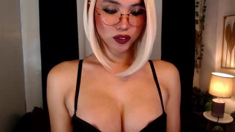 Snapshot of asian_hinata chatting on December 9, 3:40 am hinata online show from December 9, 3:40 am