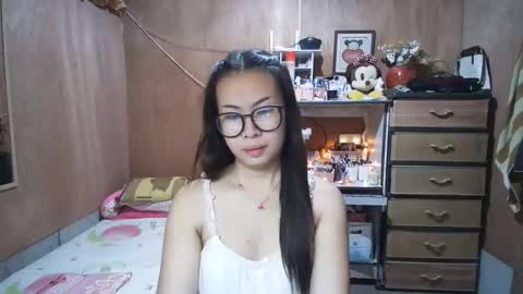 asian_llory online show from September 9, 11:48 pm