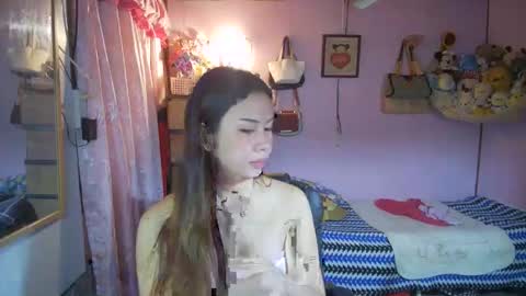 Snapshot of asian_llory chatting on February 27, 1:27 am asian_llory online show from February 27, 1:27 am