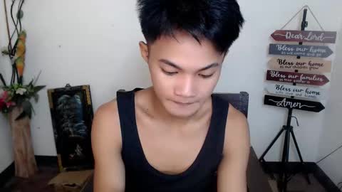 asian_lover05 online show from October 11, 4:16 pm