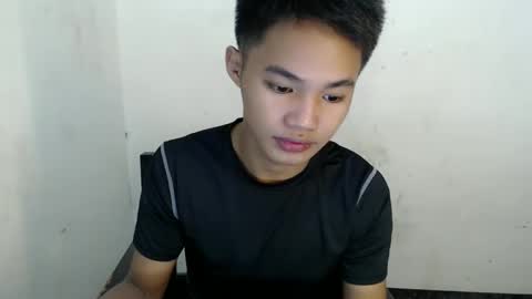 asian_lover05 online show from December 3, 1:46 am