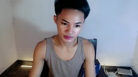 asian_lover05 online show from March 18, 2:53 pm
