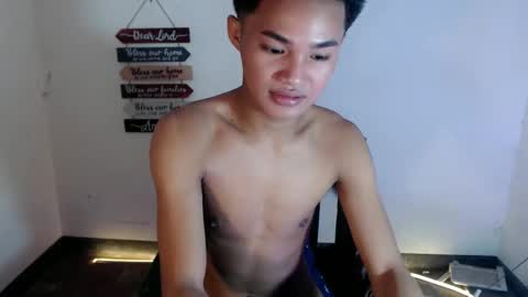 asian_lover05 online show from March 29, 4:29 pm