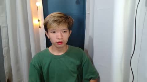 asian_macky online show from April 4, 1:52 pm