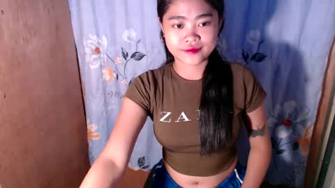 Snapshot of asian_megs chatting on September 23, 12:19 pm asian_megs online show from September 23, 12:19 pm