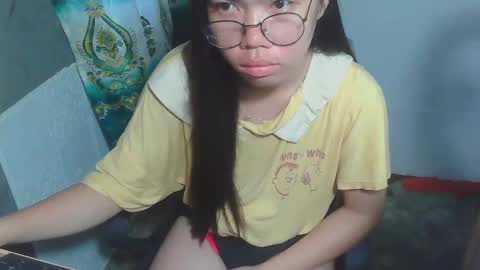 Snapshot of asian_rhean chatting on March 7, 5:51 am Rhean online show from March 7, 5:51 am
