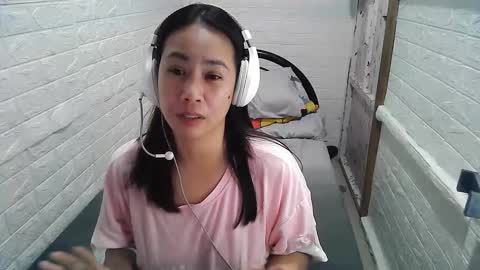 Snapshot of asian_sexydimples chatting on February 6, 4:14 pm Trixie online show from February 6, 4:14 pm