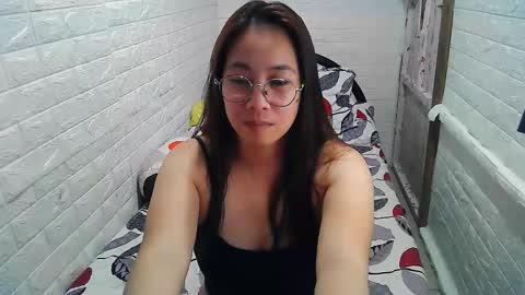 Snapshot of asian_sexydimples chatting on October 10, 11:42 am Trixie online show from October 10, 11:42 am