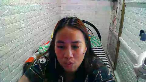 Snapshot of asian_sexydimples chatting on November 6, 6:58 am Trixie online show from November 6, 6:58 am