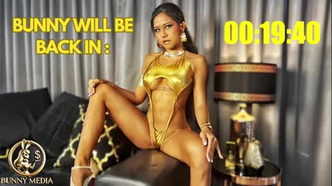 BUNNY WILDER online show from February 6, 5:35 am