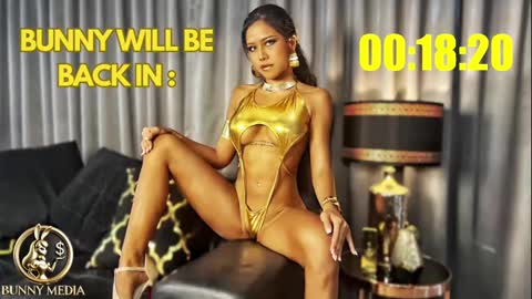 BUNNY WILDER online show from February 9, 5:40 am