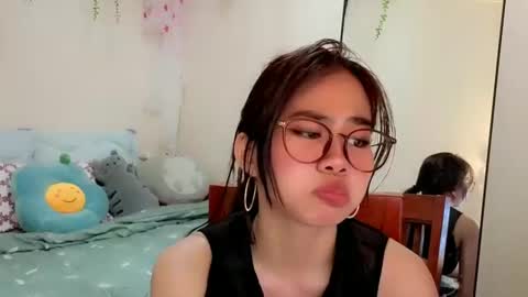 Snapshot of asianbabecandy chatting on December 16, 9:14 am candy online show from December 16, 9:14 am