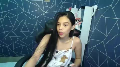Snapshot of asianblair_x chatting on November 30, 2:54 pm asianblair_x online show from November 30, 2:54 pm