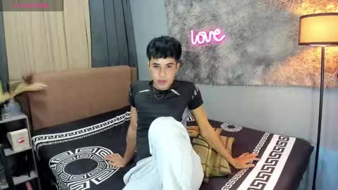 Snapshot of asiancum_peter chatting on October 9, 1:47 am asiancum_peter online show from October 9, 1:47 am