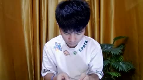 asianjay_hunks online show from December 19, 9:44 pm