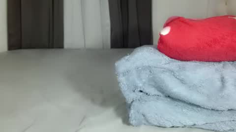 Roy online show from April 7, 6:30 pm