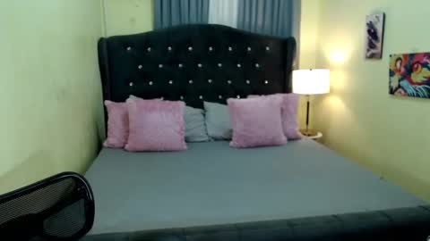 Snapshot of asias_hotkiara chatting on October 26, 12:11 pm KIARA online show from October 26, 12:11 pm