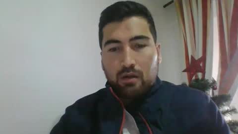 Snapshot of asmethepoker11 chatting on December 17, 12:33 pm Antonio online show from December 17, 12:33 pm